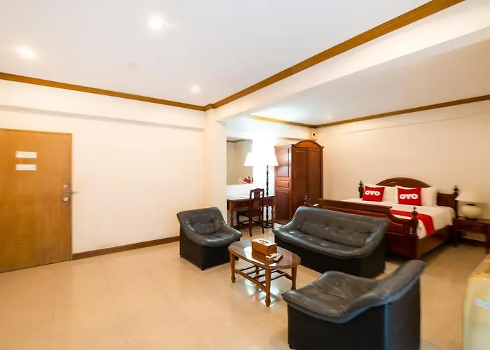12pm Hotel 3*