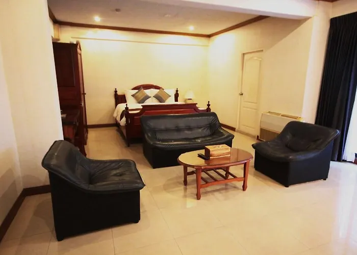 Hotel 12pm