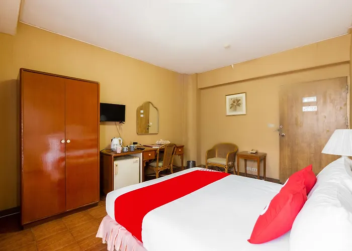 12pm Hotel 3*